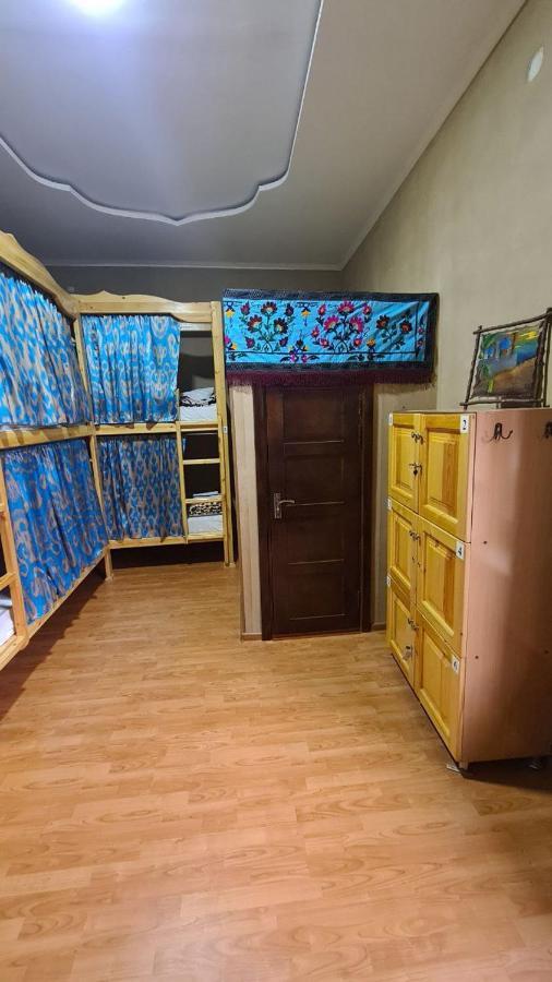 Azaliya Hostel Samarkand Esterno foto