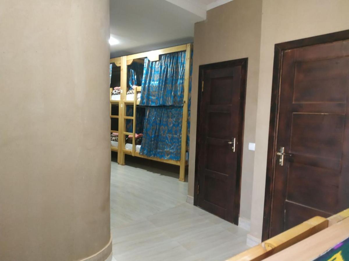 Azaliya Hostel Samarkand Esterno foto